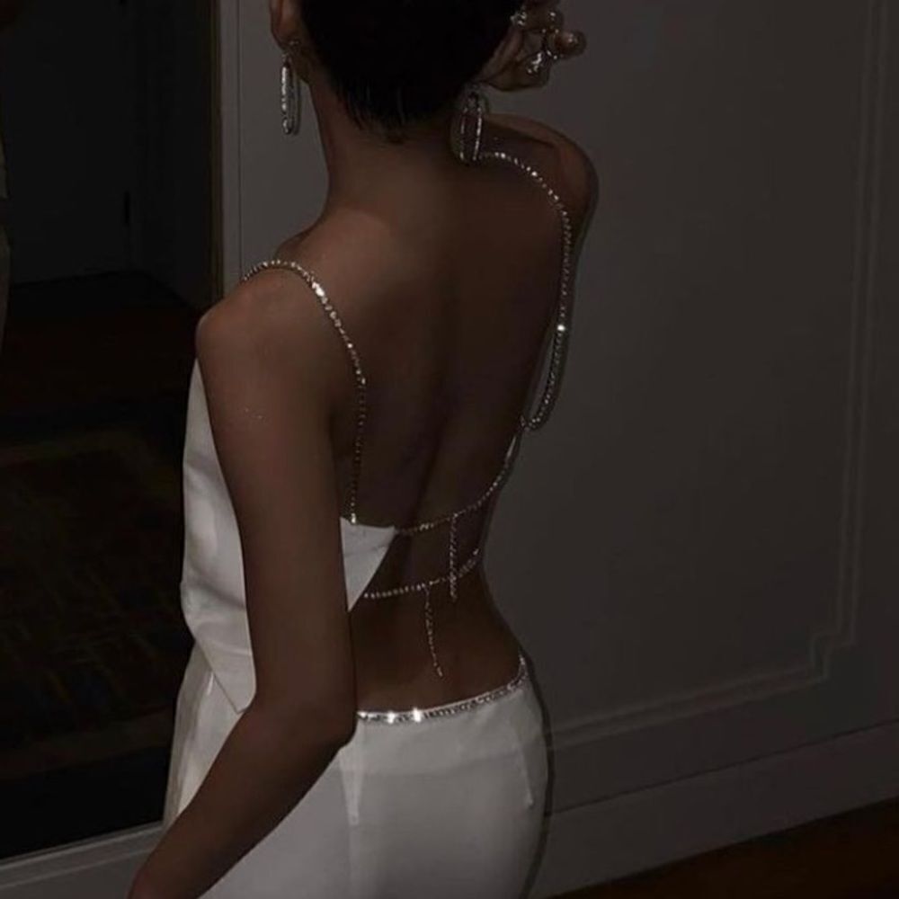 White cowl party tank - Picture 2 of 10